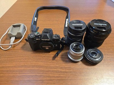 OLYMPUS OM D EM 10 Mark III Mirrorless Camera Set