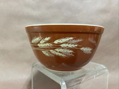 Vintage Pyrex Autumn Harvest  402 Mixing Bowl