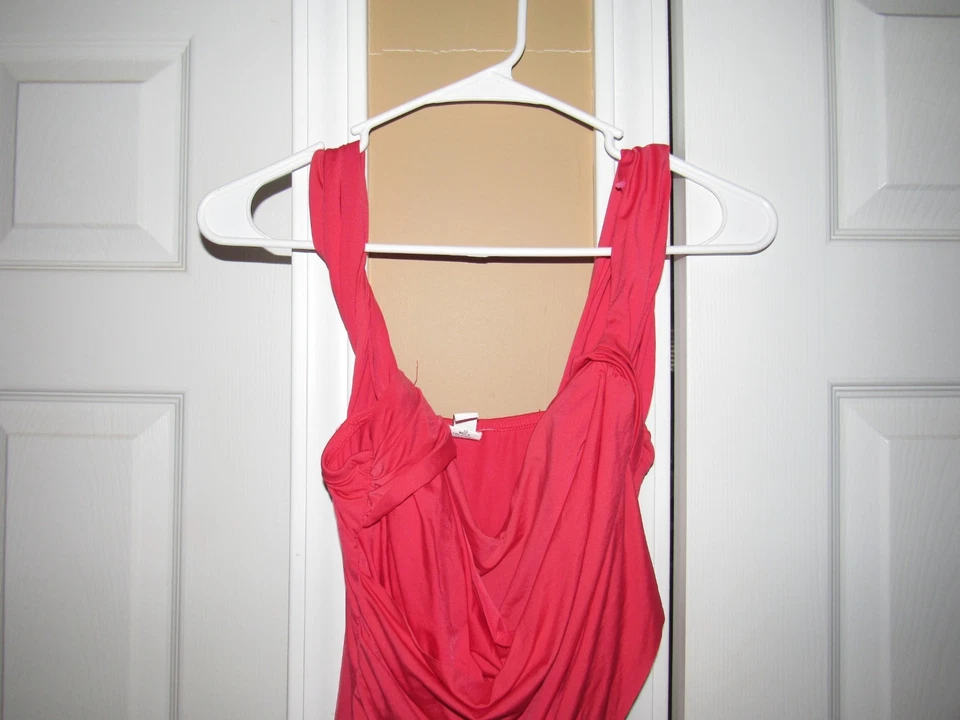 Traje de baño de una pieza BADGLEY MISCHKA rosa coral drapeado talla 10 Foto 2 de 4