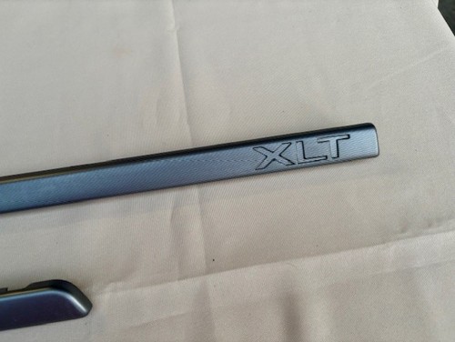 92-96 Ford F150 F250 F350 Bronco 97 F250 F350 XLT Silver Striped Dash Trim Set - Picture 5 of 18