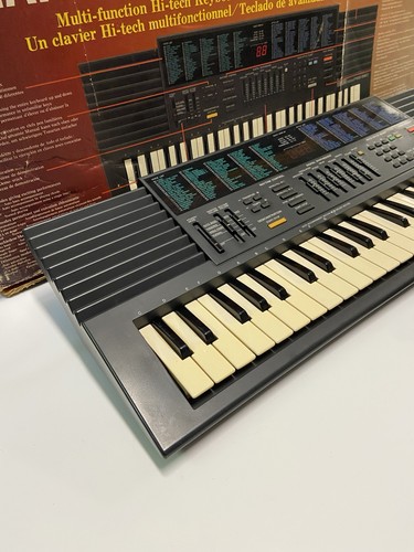VINTAGE YAMAHA PORTASOUND PSS-380 DIGITAL SYNTHESIZER KEYBOARD W/ ORIGINAL BOX - Picture 5 of 10
