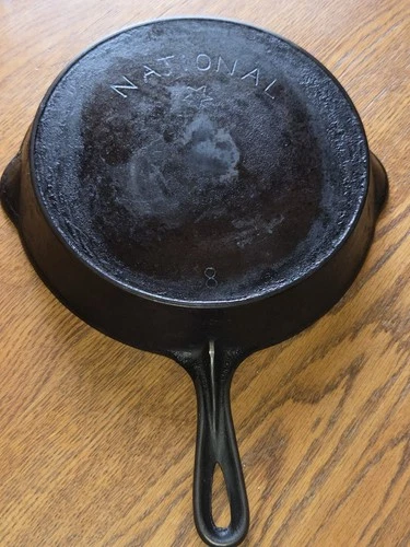 National by Wagner #8 Cast Iron Skillet with Star Maker Mark Cast Iron Skillet