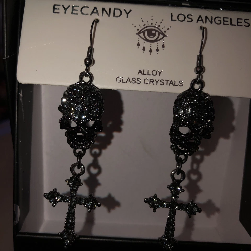 Eye Candy Los Angeles Gunmetal Tone Skull & Cross Drop Earrings Crystal NIB - Изображение 3 из 4