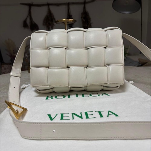 Borsa a tracolla Bottega Veneta cassetta imbottita gesso bianco originale Giappone Auth 042241 - Foto 1 di 10