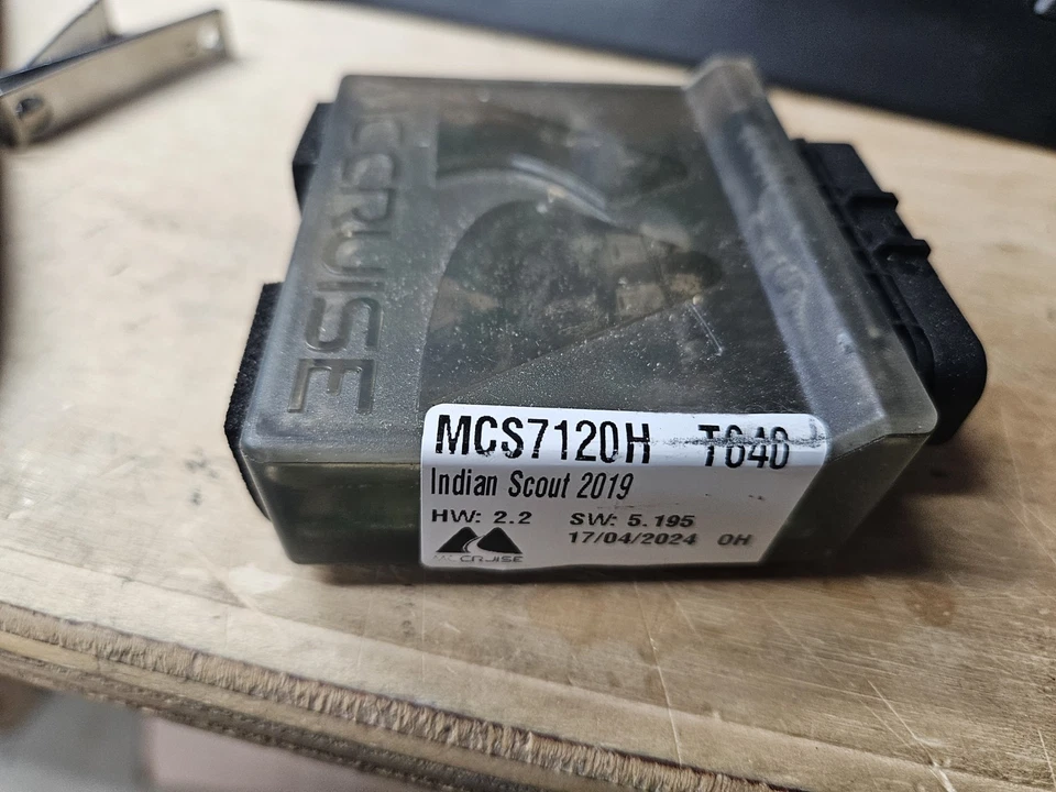 Módulo de control de crucero Indian Scout And Victory Octane MC Foto 3 de 4