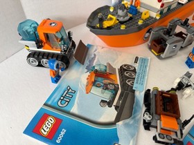 LEGO City ARCTIC ICEBREAKER #60062~100 % COMPLETE w/All Minifigures & Manuals