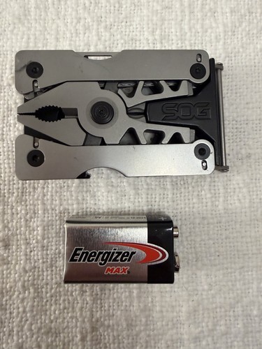 SOG Sync II SN1011-CP Multi Tool Pliers 12 Tool Belt Buckle Clip Disc BB21 RARE