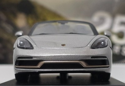 Porsche 718 Boxster Type 982 25 Years Edition Porsche Expérience Silver 1/43 Minichamps WAP0209630MTRA