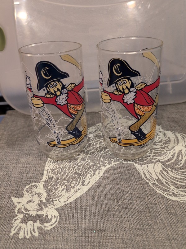 2-Vintage 1977 McDonald's Captain Crook Glasses McDonaldland Action Series