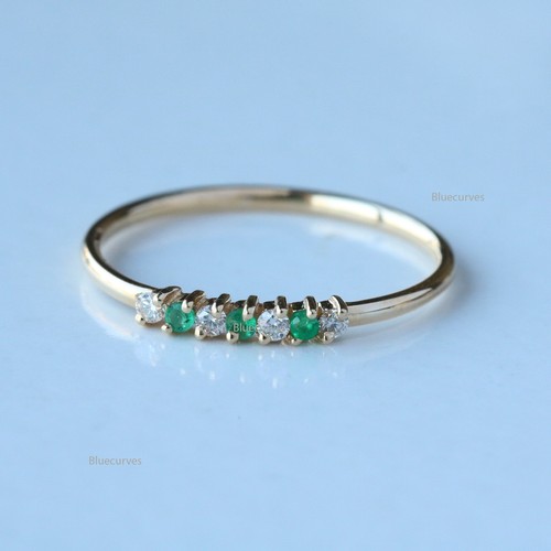 Alternate Zambian Emerald & Diamond Thin Band Ring In 14k Solid Yellow Gold - Picture 4 of 8