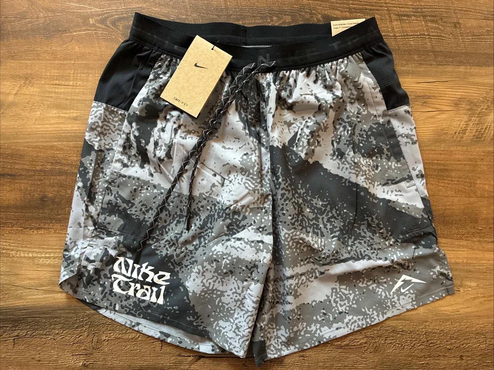 Nike Trail Stride Running Shorts Brief Lined Men Size Small FV9949-010 New
Opens in a new window or