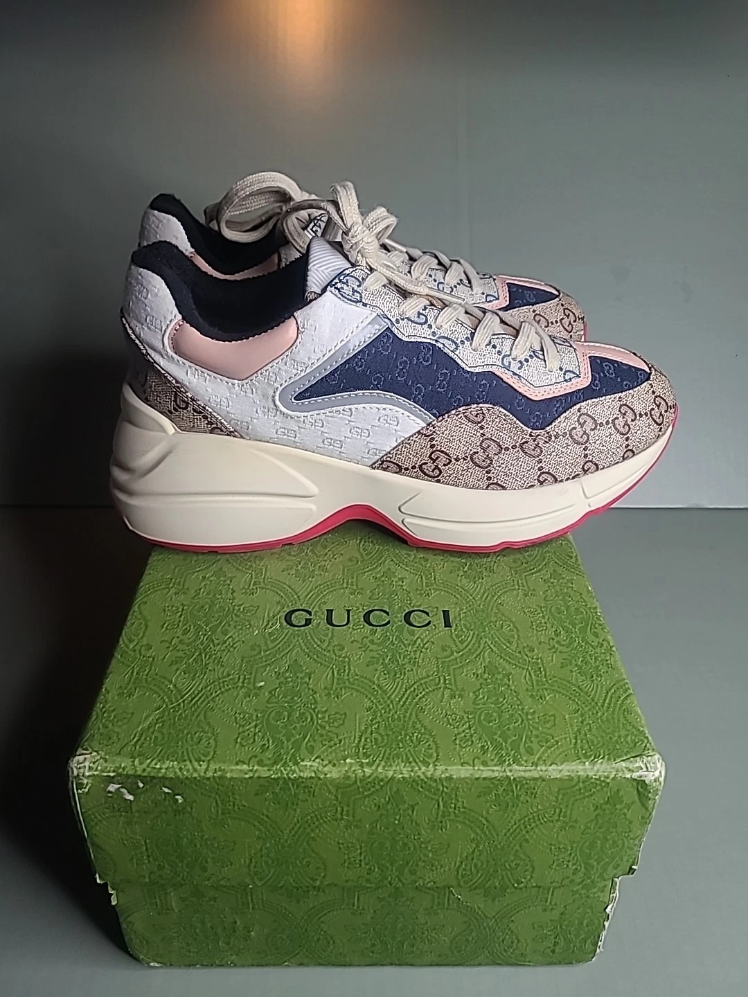 Baskets Gucci multicolores GG Supreme toile et cuir rhyton taille 40