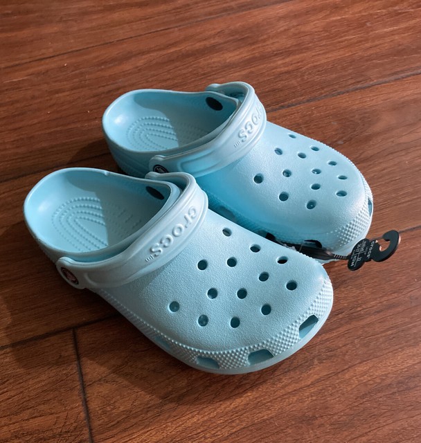 ice blue crocs men's
