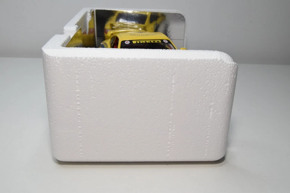 B39 1:18 BBURAGO BURAGO 3395 PORSCHE 911 GT3 CUP 1993 CUP GIRAUDY #22 NMIB - Photo 4/4