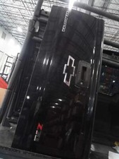 2016 Chevrolet Colorado Tailgate Black Oem Used With Scratches Dent