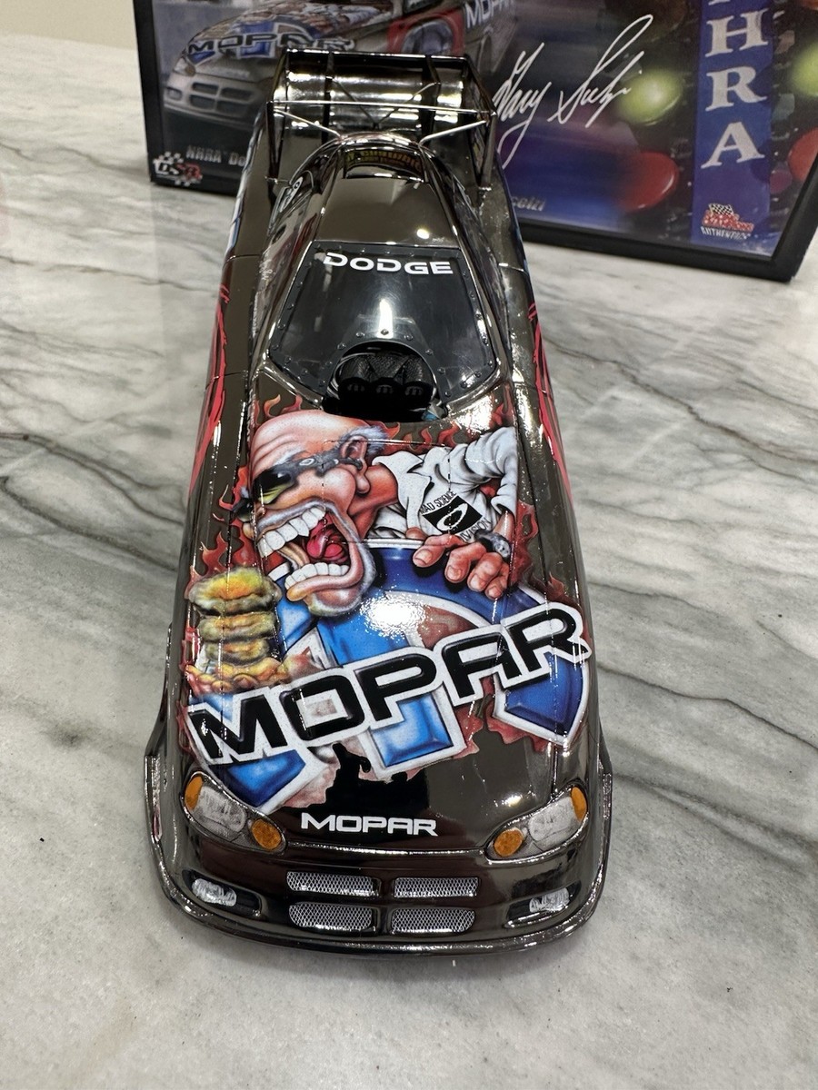 Gary Scelzi 2005 Mopar Oakley NHRA 1/24 Diecast Funny Car Champion