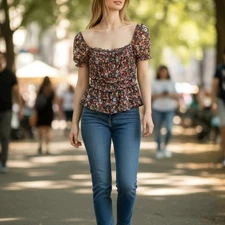 Mi Ami Junior's Floral Smocked Waist Blouse Size M