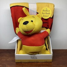 Brand new Disney Winnie the Pooh bath towel and Sponge gift set NWT