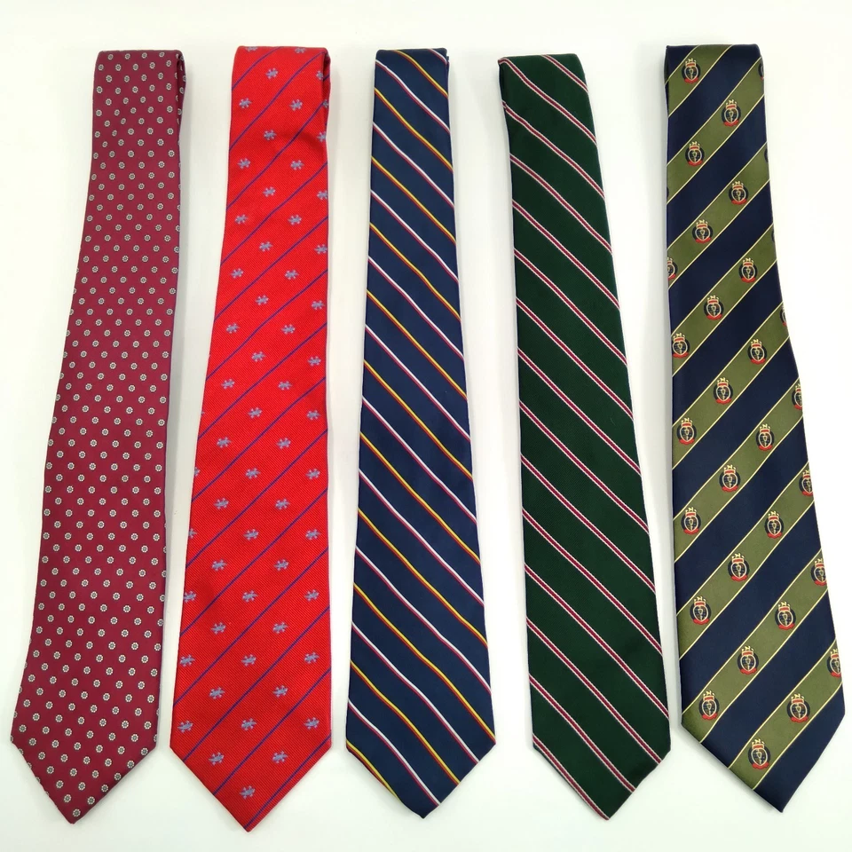 Christian Dior & more 100% Silk Men’s Neckties, lot of 10 Green, Blue & Red - Image 3 of 4