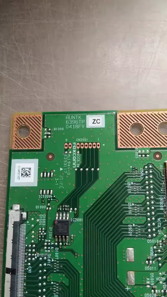 Placa t-con Sharp RUNTK6396TPZC (RUNTK 6396TP 0418FV ZC) para ONN 100012588 Foto 2 de 2