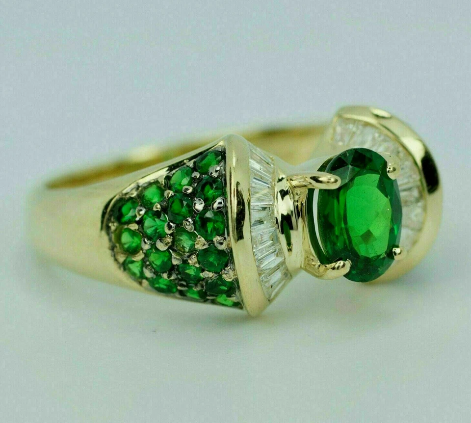 3 Ct Oval Cut Simulated Diamond/Emerald Wedding Wear Ring 14K Yellow Gold Finish - Image 3 of 4