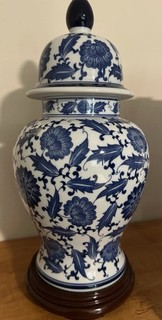 Bombay Company Large Blue White Porcelain Ginger Jar with Lid & Stand