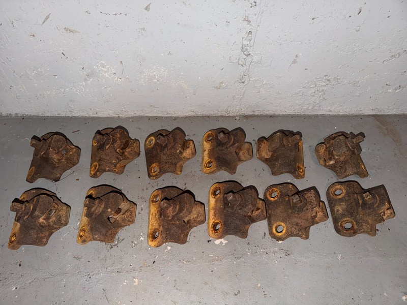 Massey Harris 333 444 Power Adjust Rear Wheel Clamps / Mounts