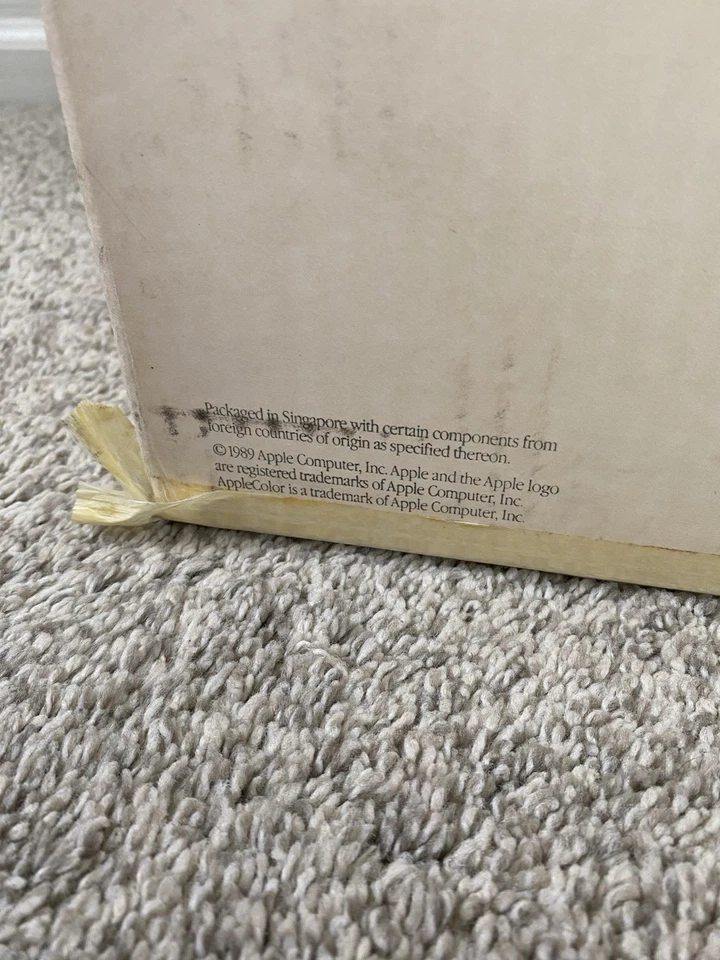 Vtg Apple IIGS OEM Computer Keyboard Box And RGB Monitor Box Intl Market Germany - Image 4 of 4