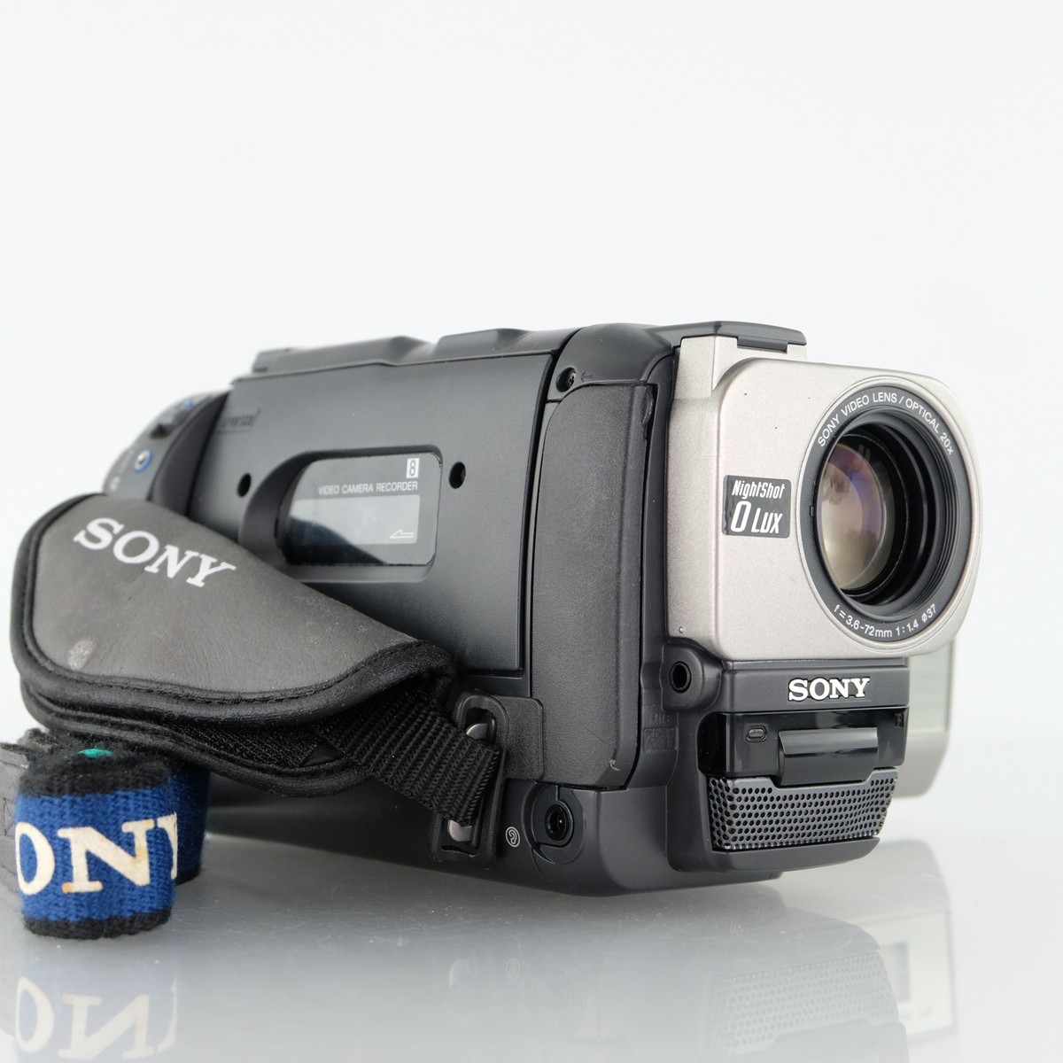 Sony Handycam CCD-TRV48E Video8 Camcorder 20x Zoom Analog Video
