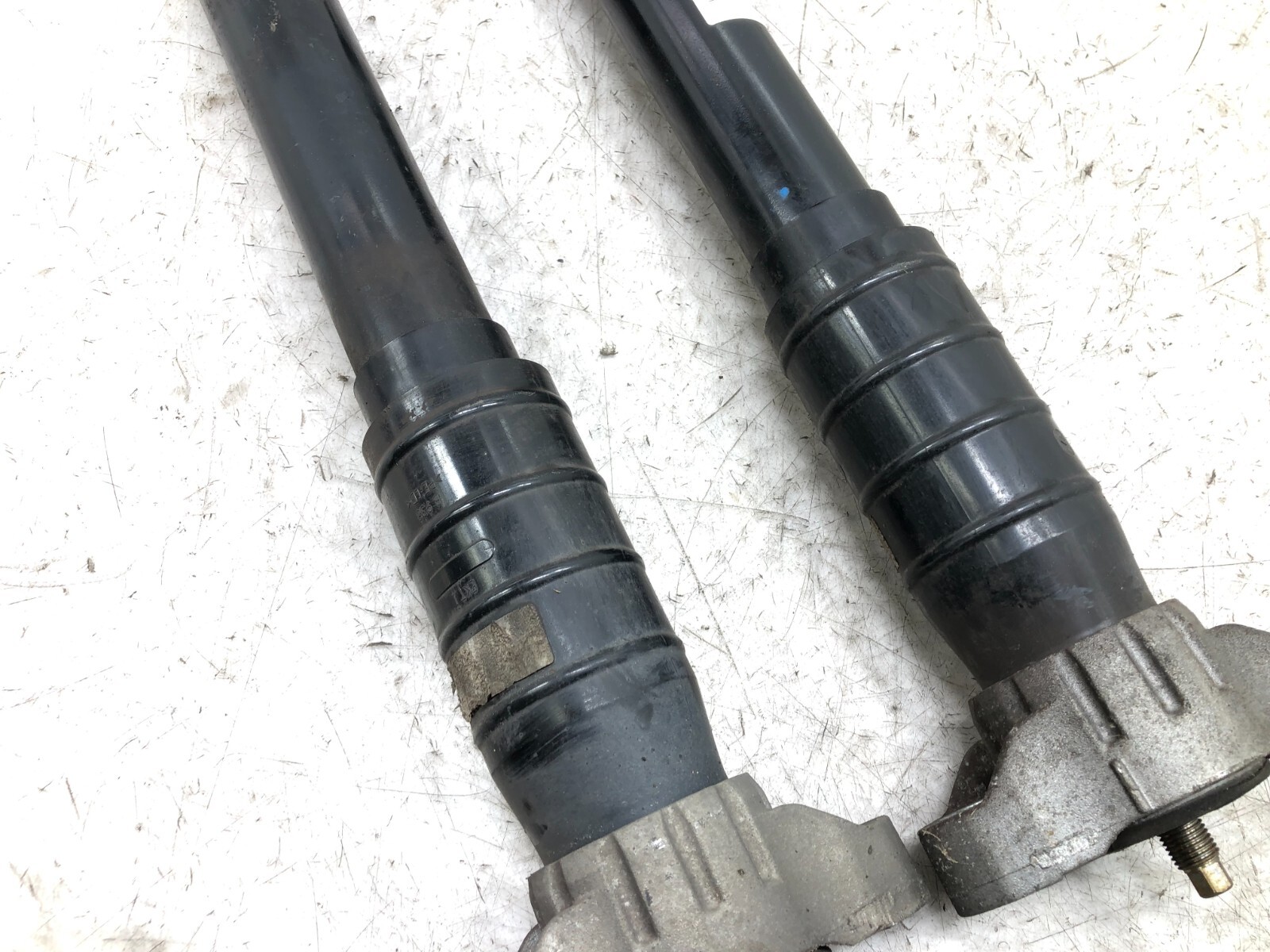 2014-2019 MASERATI GHIBLI S AWD LEFT RIGHT REAR STRUT SHOCK ABSORBER OEM.
