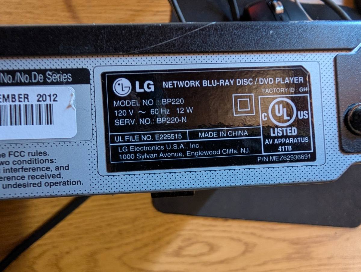 LGブルーレイプレーヤー LG BP220 Blu-ray / DVD Player USB HDMI Ethernet Network No Remote