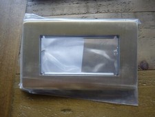 Heritage Brass Electrical Studio Range 4 Module Euro Plate wit Grid in Satin Br