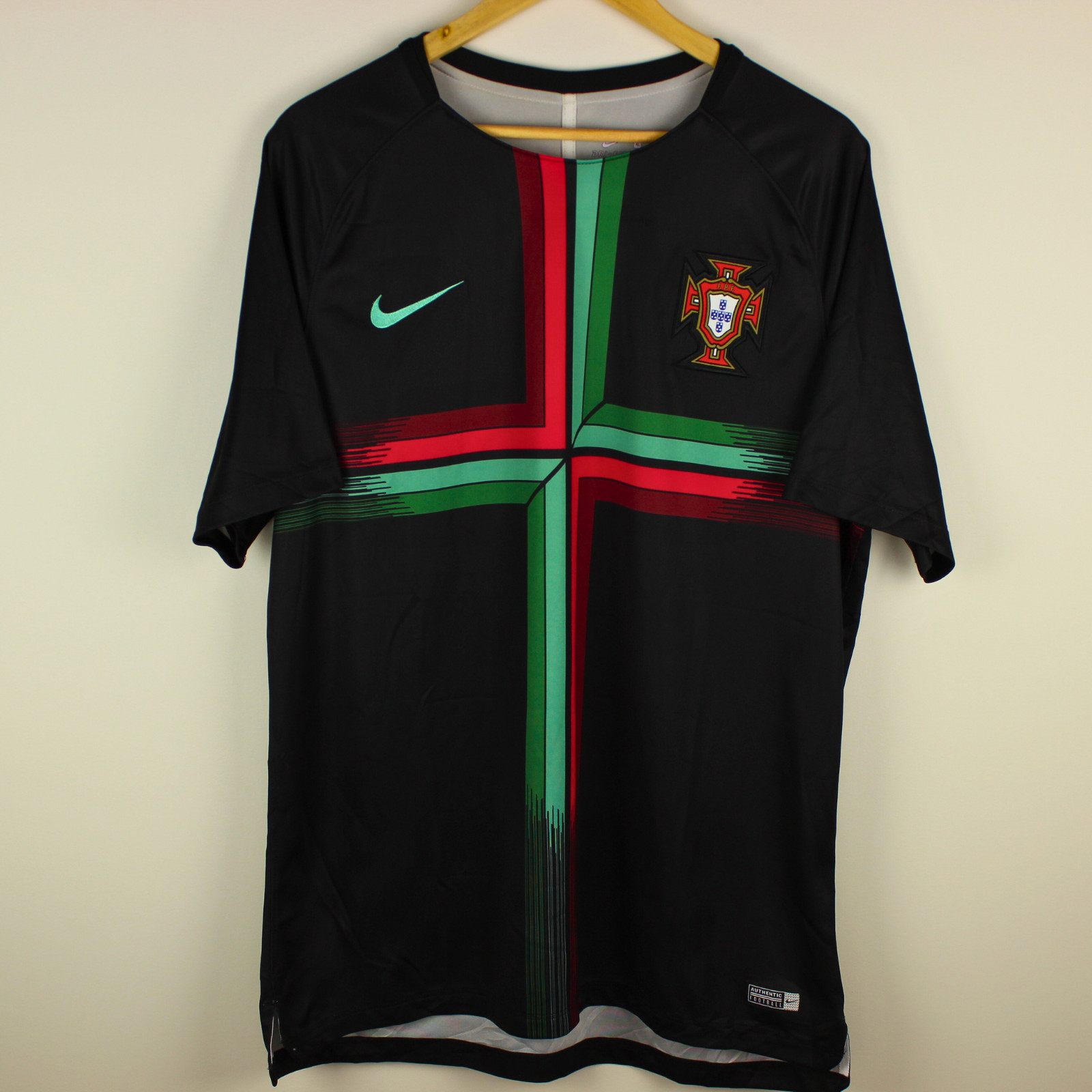 Portugal 2018 Pre-Match Shirt Football XL Nike Authentic Soccer Kit