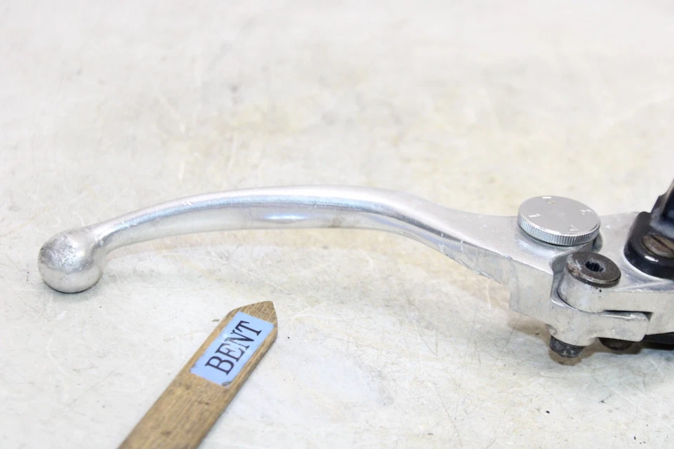 Suzuki Katana 750 GSX750F 1995 OEM cilindro maestro de freno delantero con palanca Foto 4 de 4