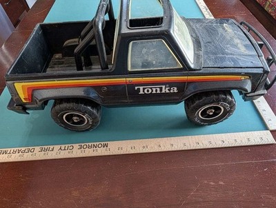 Vintage Tonka MR-970 1979 Truck Pressed Steel Toy Big Duke Roughneck Bronco