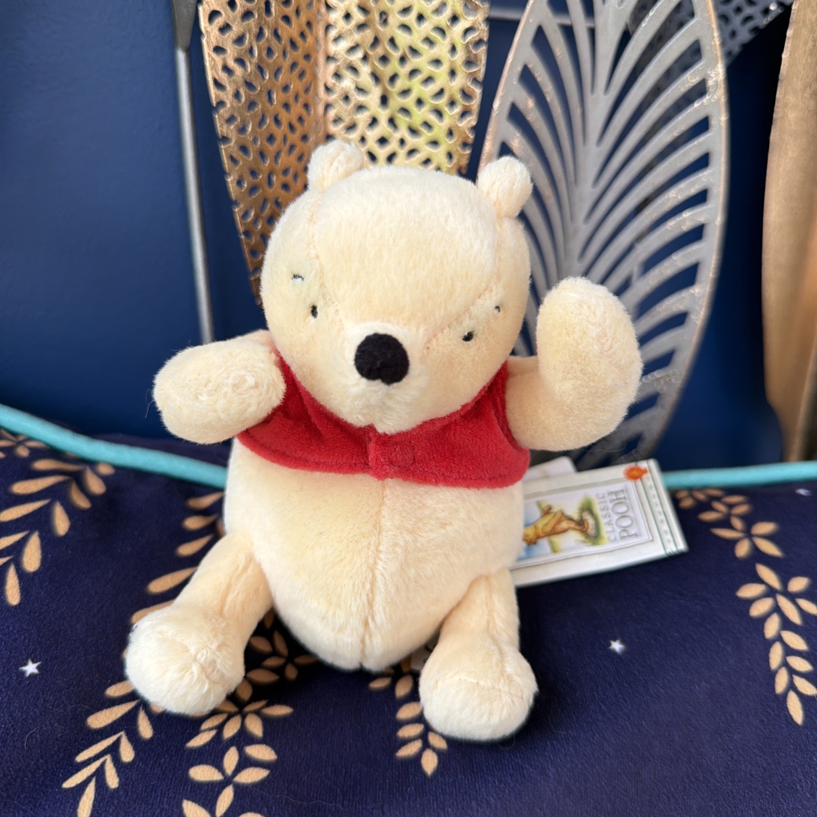 Classic Pooh Collectors Small Plush Winnie The Pooh Teddy Bear tagged 4.5” tall