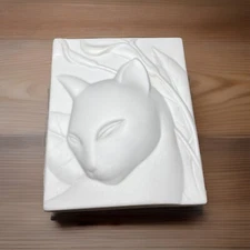 Hallmark Crowning Touch Porcelain 3D White Cat Trinket 4” x 3” Japan