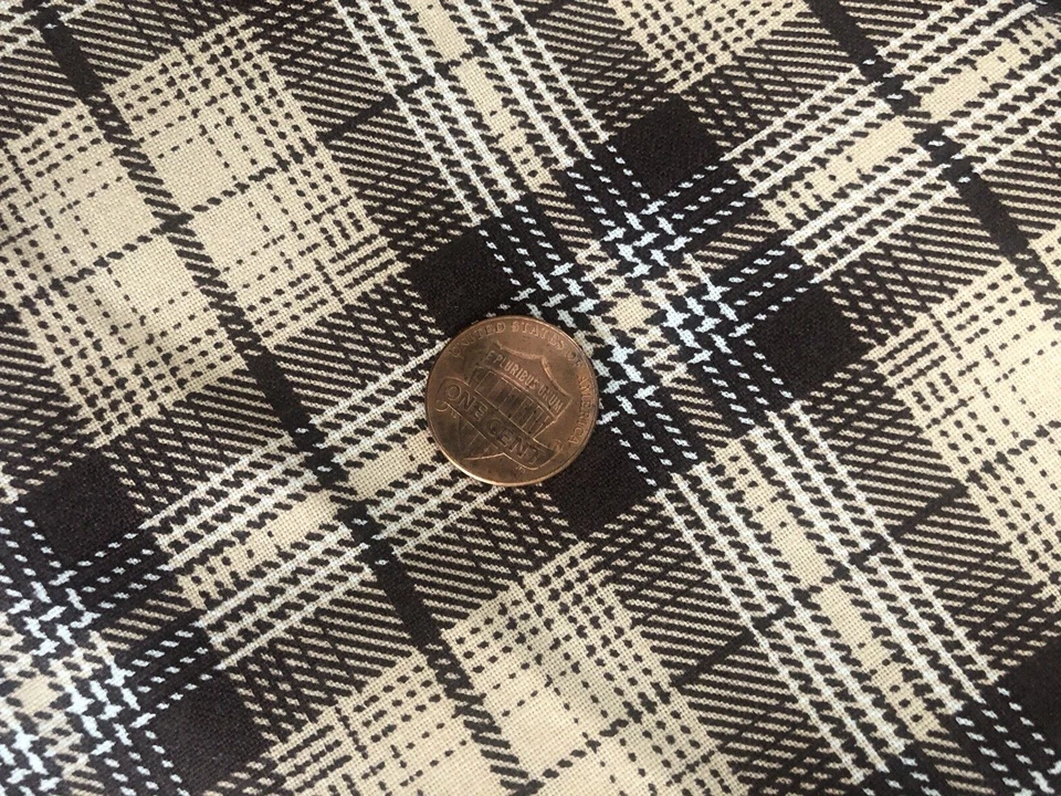 2+ Yd De Colección 44Wx78L Marrón Beige Cuadros RECUERDO CALICO Algodón TELA Jo-Ann Foto 2 de 4