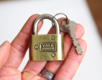 Antique Yale Junior brass Padlock vintage lock w/ key metal tool box chest case