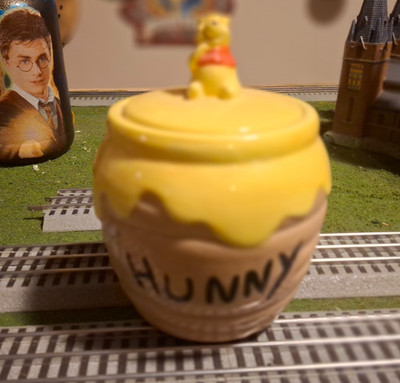 winnie the pooh cookie jar new  with out box