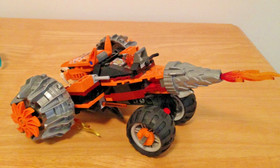 Lego  Set 70222 Tomak's Shadow Blazer - Legends of Chima -No instructions or box