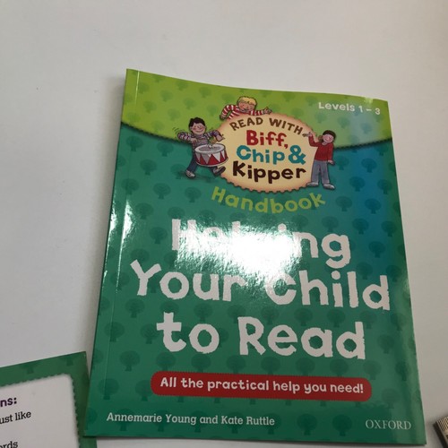 Read with Biff, Chip & Kipper - level 1-3. , Phonics and First stories ,Oxford - Picture 5 of 9