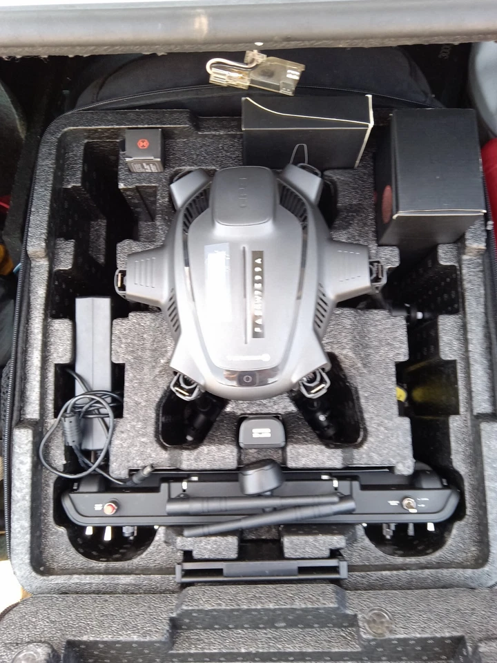 Yuneec  Typhoon H Hexacopter with realteck 4K Camera - backpack included - Image 4 of 4