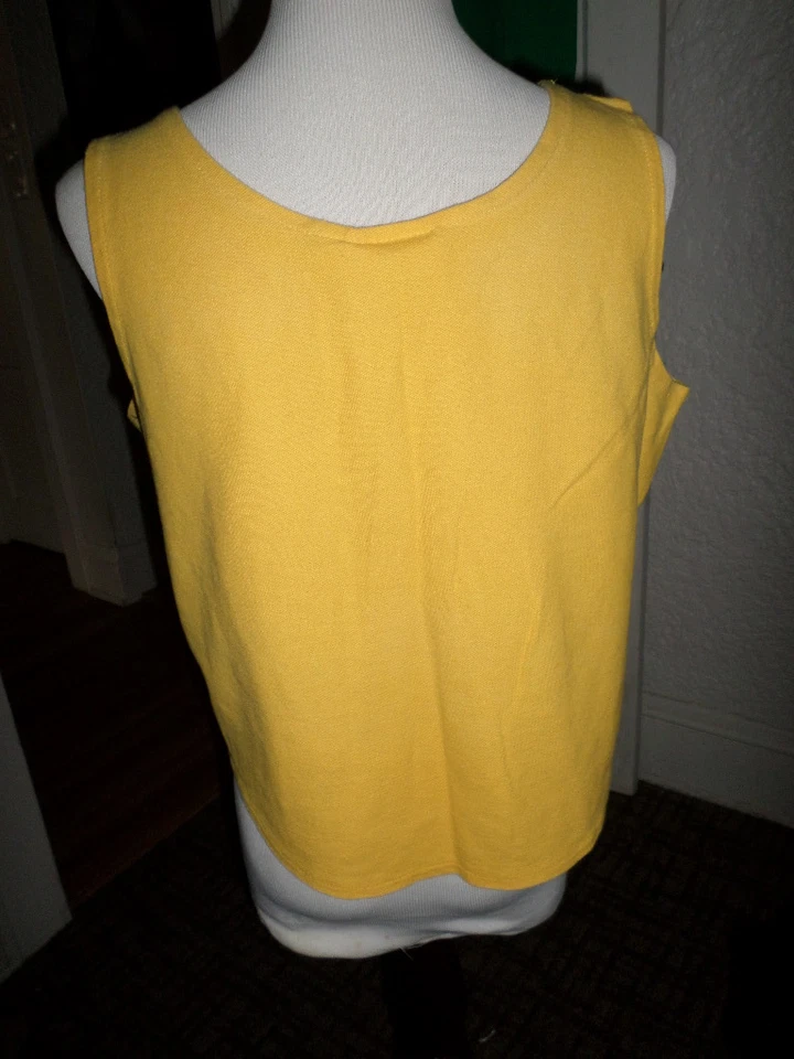 LILY'S OF BEVERLY HILL TENIS CAMISETA SIN MANGAS MISSES L Foto 2 de 2