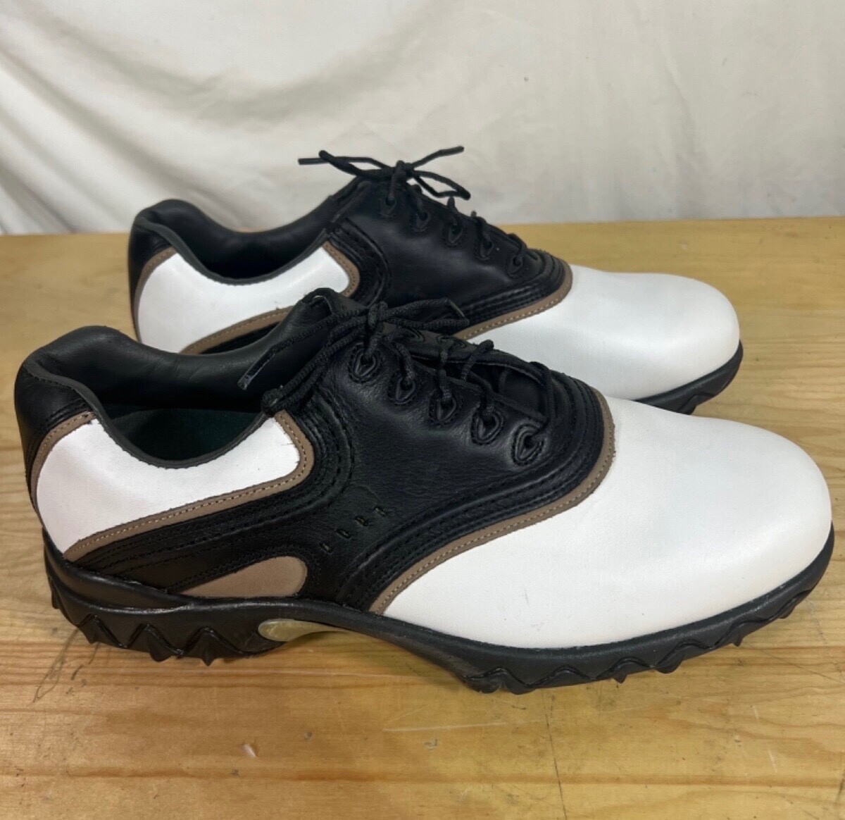 Footjoy Shoes Men 9 Golf Athletic Casual Lifestyle Leather Sneaker Contour Black Footjoy Contour Series Black Leather Golf Shoes. Men main image 3