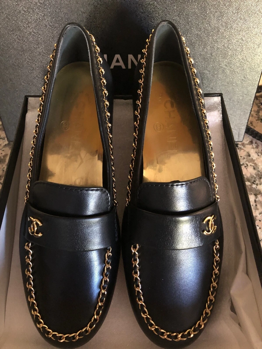 CHANEL 20C NEW CLASSIC BLACK LEATHER SHOES GOLD CHAIN GOLD CC logo IT38 US8