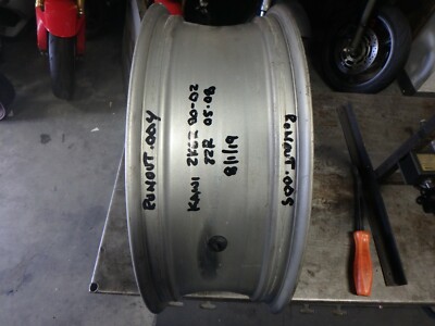 KAWASAKI ZX6R, ZZR 600 REAR WHEEL, OEM PART GUARENTEE'D STRAIGHT