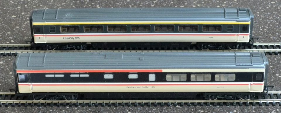 Pair Of HORNBY R488 & R490 BR Mk3 Coaches Inter-City Grey/Grey Livery NEW - Image 4 of 4