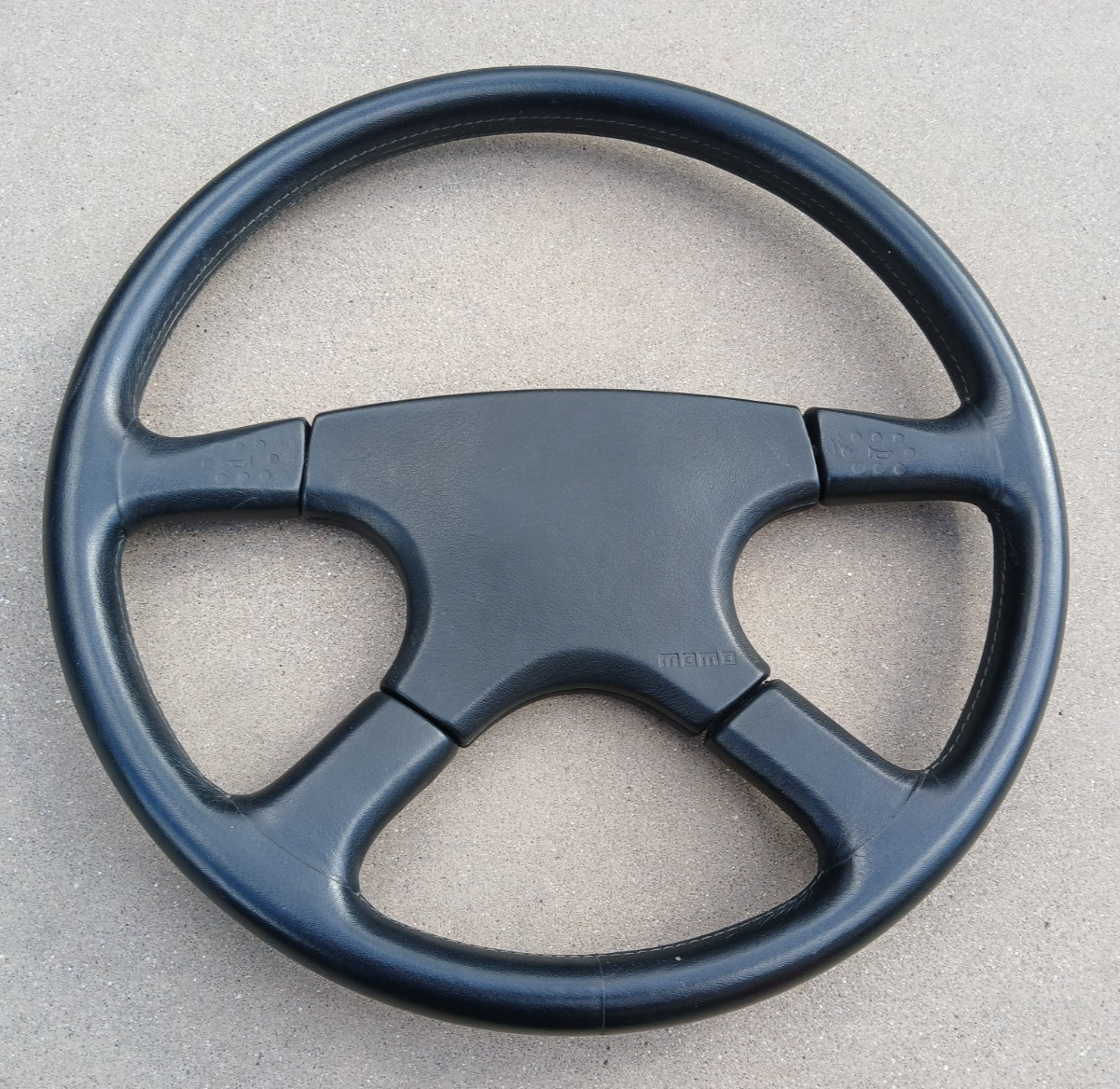 MOMO Vintage Typ M40 4-Spoke 400mm Steering Wheel - Ferrari Porsche Mercedes AMG