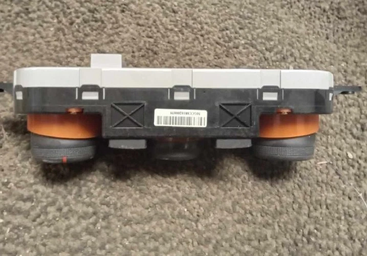 KIA OPTIMA 2009-2010 calefacción control aire acondicionado usado Foto 2 de 4